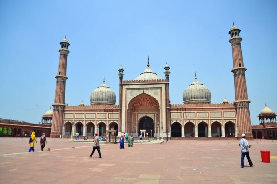 Delhi: Private Tour of Old & New Delhi with Optional Tickets - India Gate: A Guided Walk That Adds Meaning