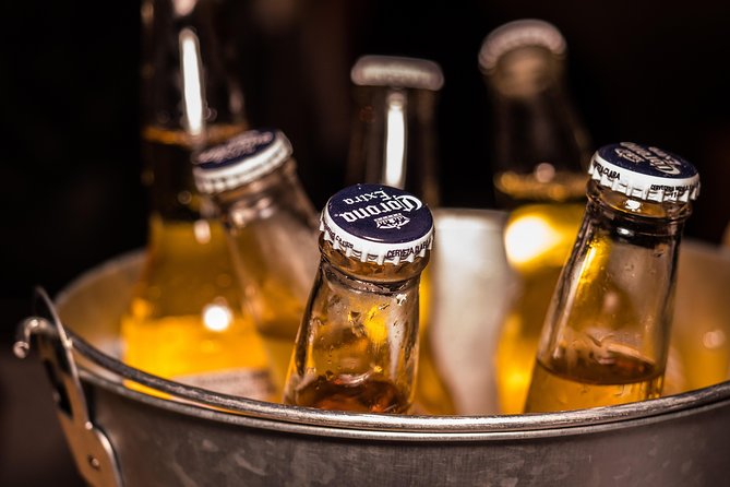 Delhi: Pub Crawl (3 Hours Guided Bar Hopping Tour) - Getting Started at Connaught Circle: A Simple Match Point