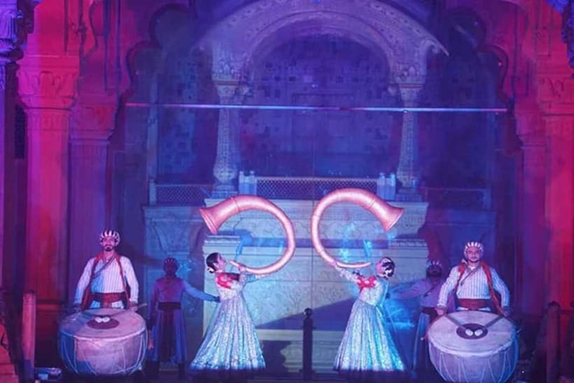 Delhi: Red Fort 2 Hour Light & Sound Show with Private Guide - Entering Red Fort with a guide, not just another ticket