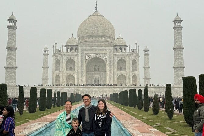 Delhi: Same Day Taj Mahal & Agra Fort Tour with Baby Taj & Lunch - Pickup, private car, and a live guide: your day’s “glue”