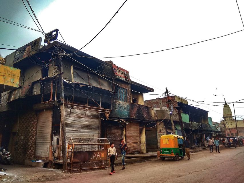 Delhi Slum Walking Tour - Starting at Moti Nagar Metro, Then Moving Into New Delhi’s Working Streets