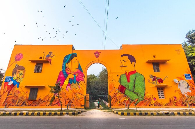 Delhi Street Art Walk in Lodhi Art District with Chai & Food - Entering Lodhi Art District, the Delhi You Don’t See From the Road