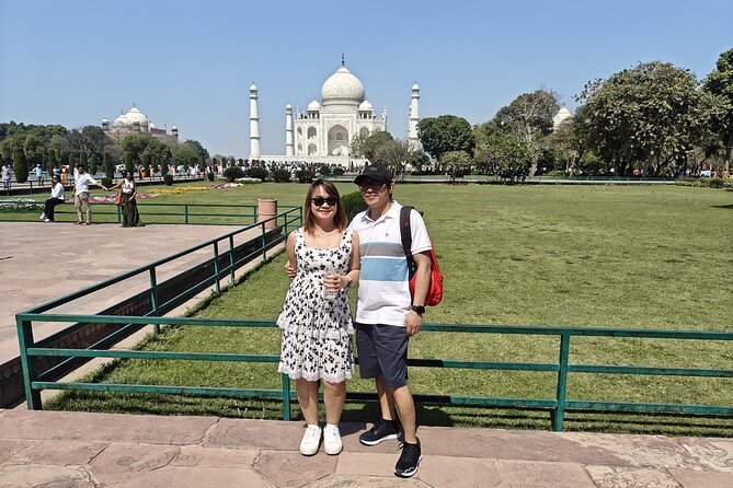 Delhi: Taj Mahal Agra Fort & Baby Taj Tour by Car with Fast Entry - Agra Fort: the UNESCO fortress stop people often skip too fast