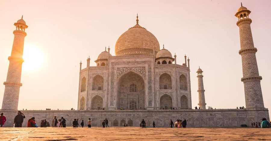Delhi: Taj Mahal and Agra Private Day Trip with Hotel Pickup - Key points that matter before you go