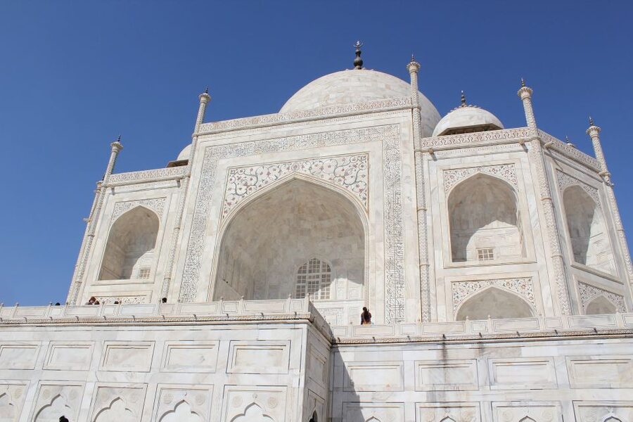 Delhi: Taj Mahal and Agra Private Day Trip with Hotel Pickup - Lunch at a 5-star hotel, and how to handle meals the practical way