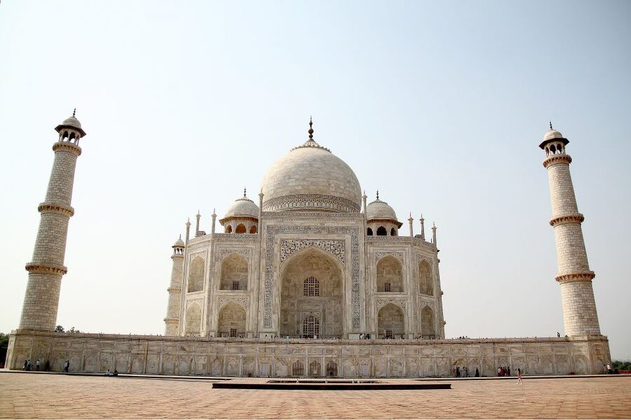 Delhi: Taj Mahal and Agra Private Day Trip with Hotel Pickup - Entering the Taj Mahal with skip-the-line and a photo-friendly guide