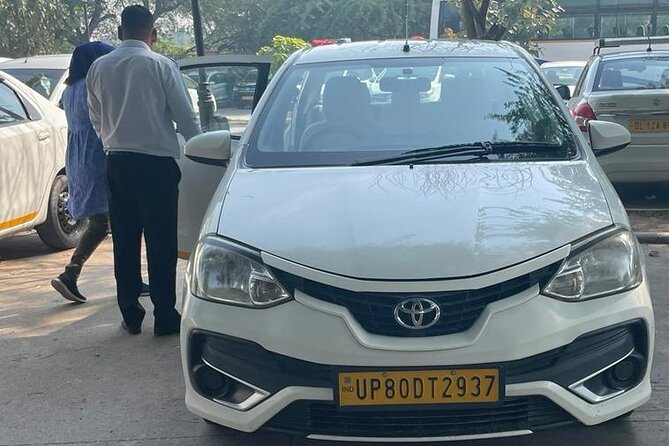 Delhi To Agra Private Transfer - Pickup options in Delhi: airport meet-and-greet or anywhere in the city