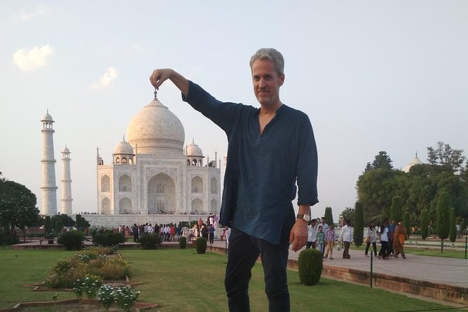 Delhi to Taj Mahal and Agra Tour - Lunch at a local Mughlai spot, and what not to assume