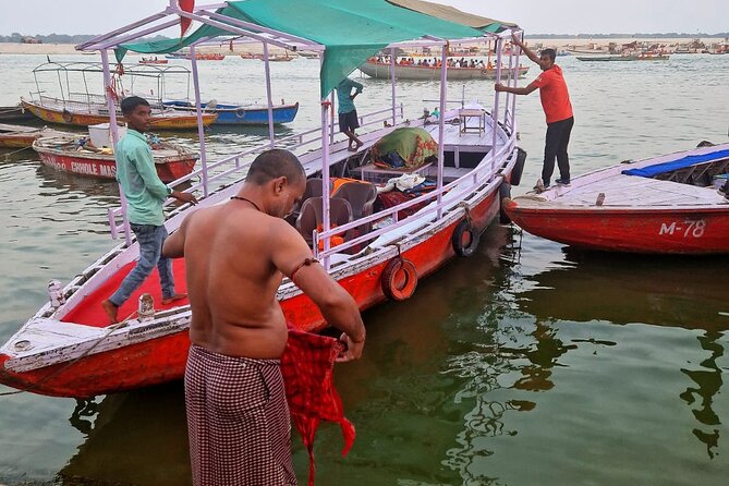 Delhi to Varanasi: Tour to the Sacred Ganga Aarti Ceremony - Banarasi silk factory visit: liquid gold made by hand
