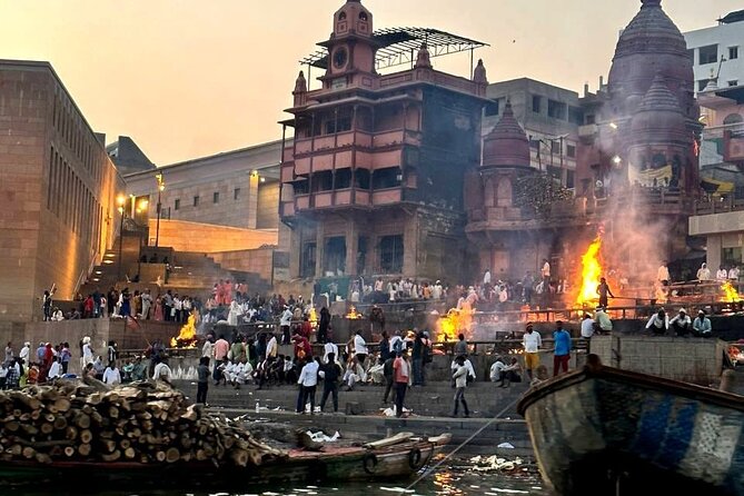 Delhi to Varanasi: Tour to the Sacred Ganga Aarti Ceremony - Varanasi hotel stay and rickshaw transfer: built-in comfort, not just late nights