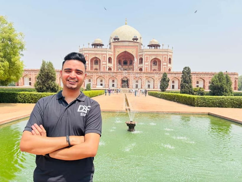 Discover Old & New Delhi: Private Tour with Street Food - Raj Ghat and Old to New Delhi transitions