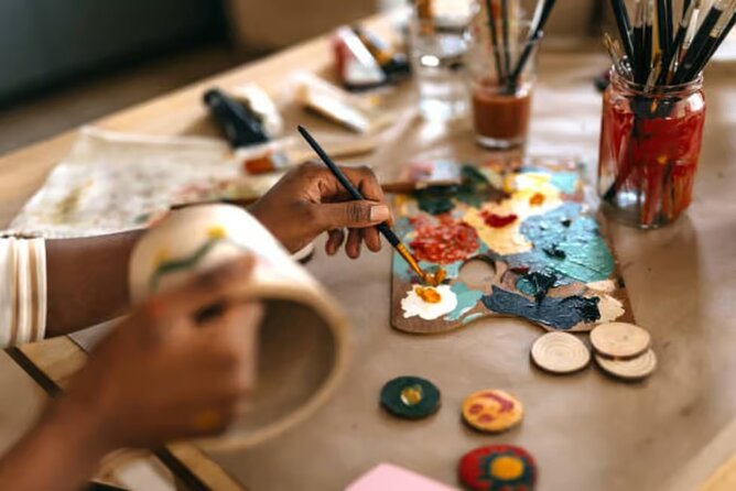Enjoy 10 cultural activities of India all at one place in Delhi - A two-hour Delhi sampler where you control the pace