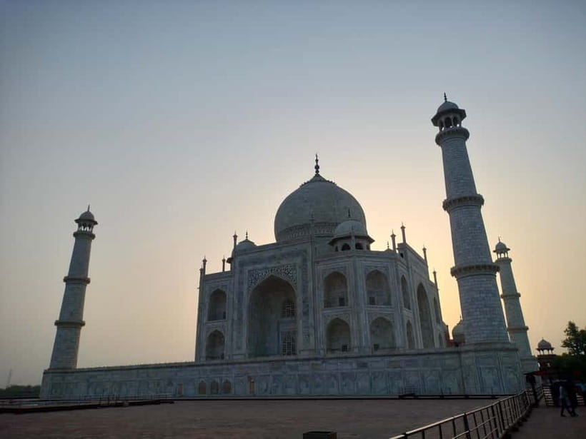 Evening tour of Agra city with Sunset Taj Mahal & Agra Fort - Mehtab Garden at sunset: the across-the-river moment