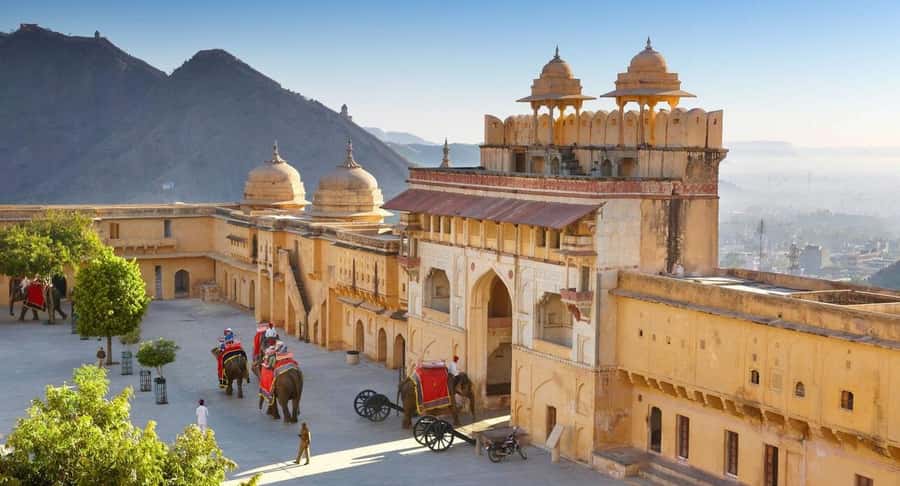 Explore Chandni Chowk: Old Delhi Private Tuk Tuk & Food Tour - How this Old Delhi day works, start to finish