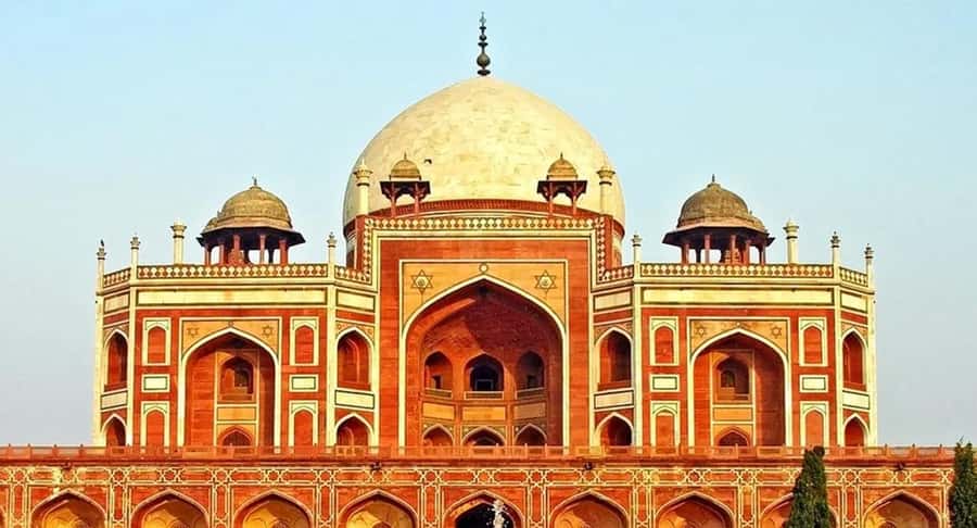 Explore Chandni Chowk: Old Delhi Private Tuk Tuk & Food Tour - Red Fort with an entry option, not a forced schedule
