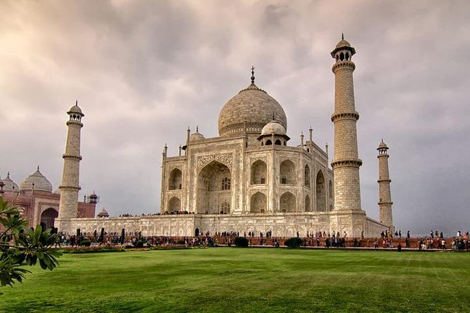 Five Day - Private Luxury Golden Triangle Tour to Agra & Jaipur From New Delhi. - Day 2: Agra Drive via Akshardham, Then Agra’s Taj Viewpoint