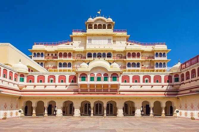 Five days Golden Triangle India Tour From Delhi - The drive to Agra: using the road time well