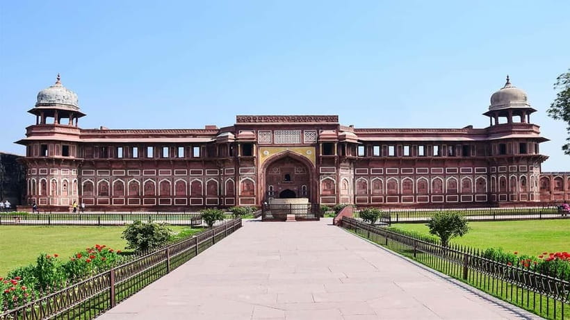 From Agra: Taj Mahal Guided Tour With Professional Photos - Taj Mahal and the Pro Photo Session, Without the Guesswork