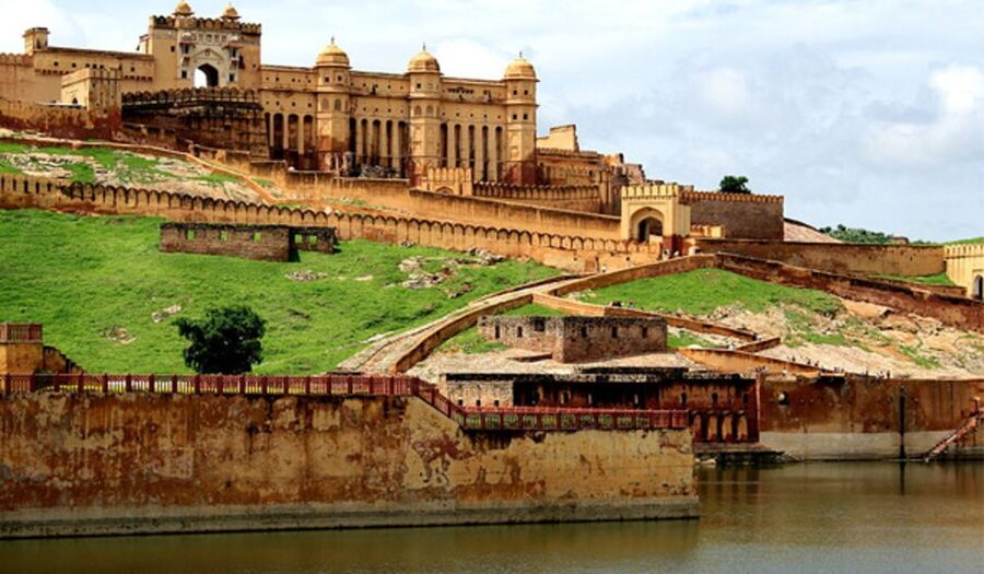 From Delhi: 2-Day Jaipur Private Guided Tour - Possible Trade-Offs: Craft Stops, Restricted Areas, and Monument Fees