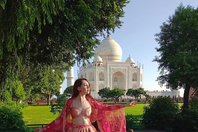 From Delhi: 2-Day Taj Mahal & Jaipur Express Tour (Hotel & Guide) - City Palace and Jantar Mantar: where Jaipur turns from photos to ideas