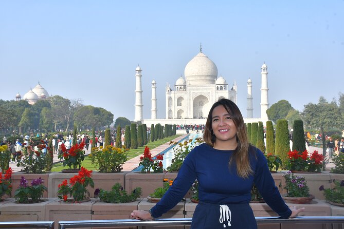 From Delhi: 2 Days Taj Mahal & Agra City Tour With Fatehpur Sikri - Fatehpur Sikri: Akbar’s grand complex in about 3 hours