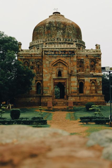 From Delhi: 3-Days Golden Triangle with Fatehpur Sikri - Guide quality and the small details that shape your day