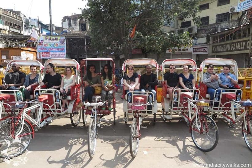 From Delhi: 3-Days Private Golden Triangle Tour - Delhi on Day 1: Jama Masjid, Lotus Temple, Qutub Minar, and Chandni Chowk by rickshaw