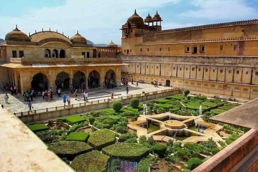 From Delhi: 4-Day Golden Triangle Tour with Tiger Safari - Transport and Guides: Where Private Really Helps