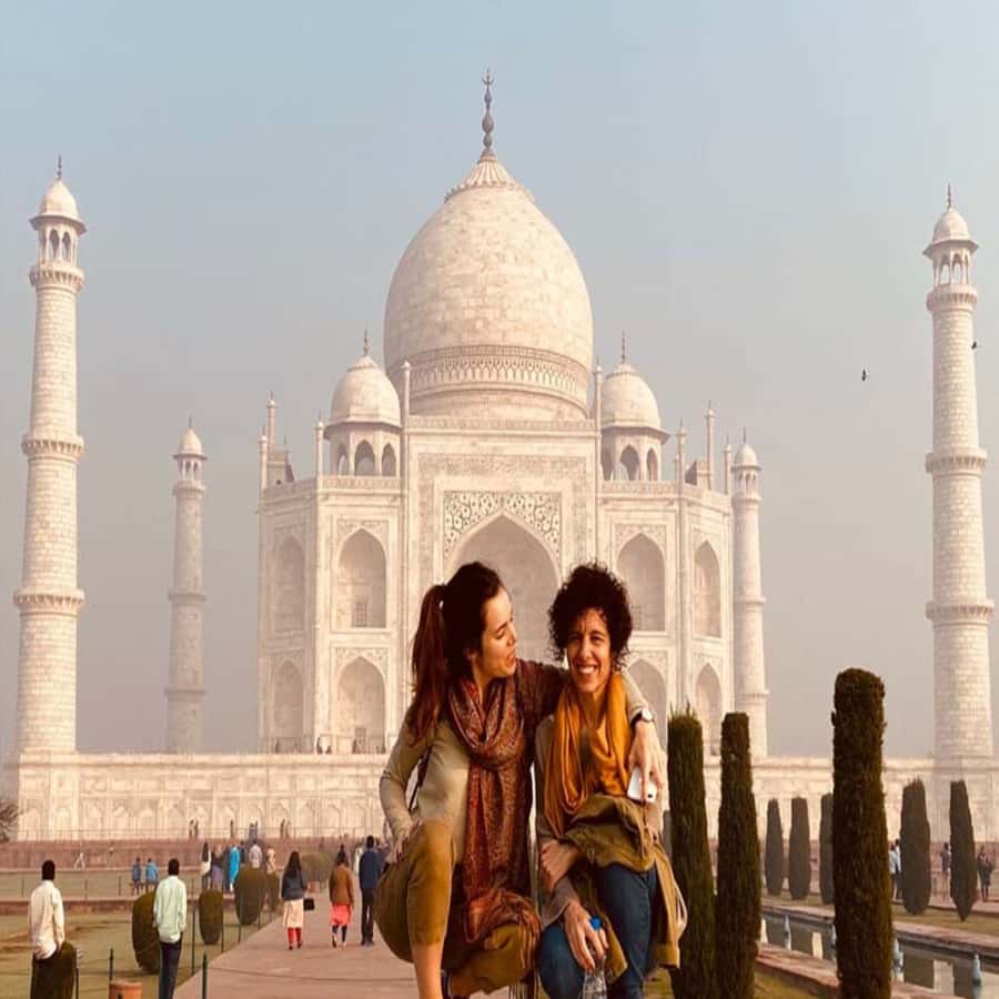 From Delhi: Agra Private Tour with Fast Entry to Taj mahal - Return to Delhi by late evening: a full day, not an all-nighter