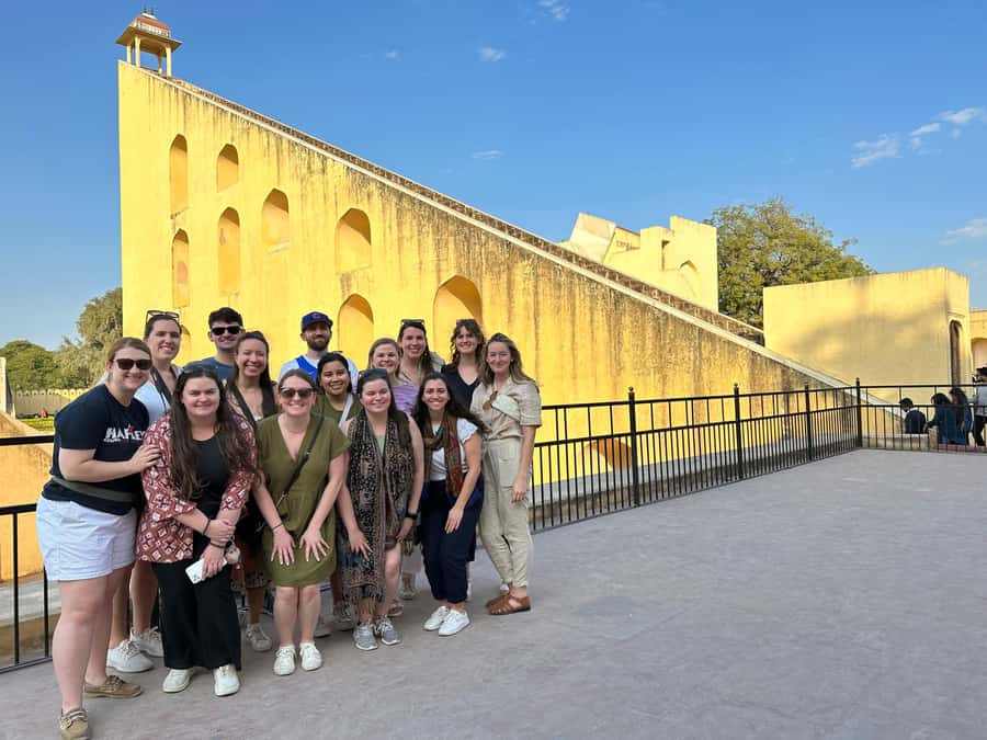 From Delhi Airport: Guided Layover Delhi City Tour - Getting Picked Up at Delhi Airport Without Stress