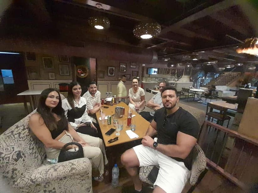 From Delhi Airport: Layover Guided Old & New Delhi Tour - New Delhi lunch plus the icon circuit: Lotus Temple, Humayun’s Tomb, Qutb Minar