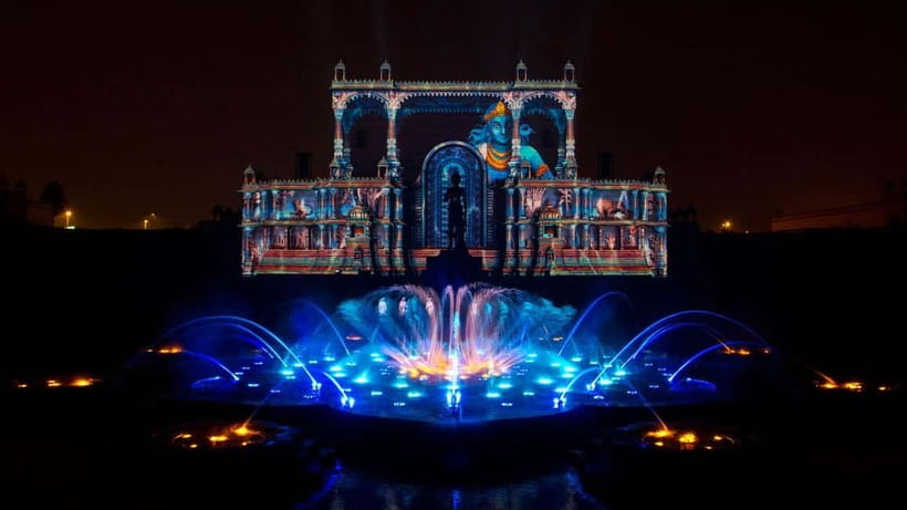 From Delhi: Akshardham Exhibition and Sahaj Anand Water Show - How the Delhi Pickup Works at Akshardham Main Gate