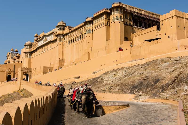 From Delhi: Jaipur Private Full-Day Guided Tour - Pickup and getting to Jaipur: the comfort factor