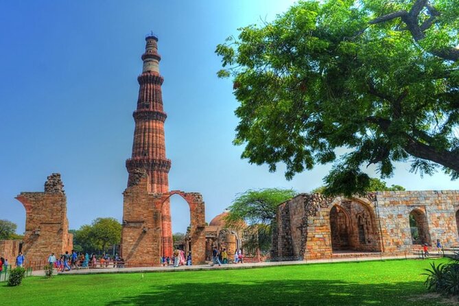 From Delhi : Private Full Day Old and New Delhi City Tour - Timing and weather: how to make a 7 to 8 hour day feel manageable