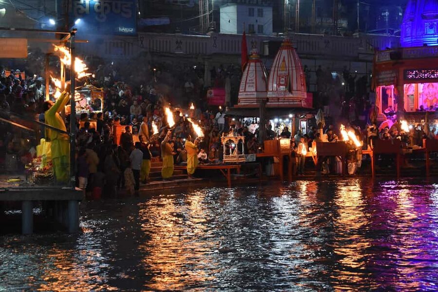 From Delhi: Private Guided Day Trip to Haridwar & Rishikesh - The early Delhi pickup and the long road you need to plan for