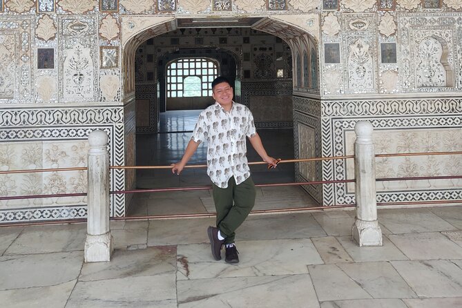 From Delhi : Private Jaipur Day Tour By Car - All Inclusive - City Palace inside Jaipur’s walled city, plan for 1.5 hours