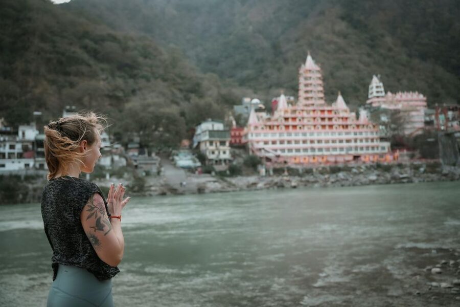 From Delhi: Private Rishikesh and Haridwar Day Tour by Car - Har Ki Pauri: the Charan footprints and the Ganga Aarti moment
