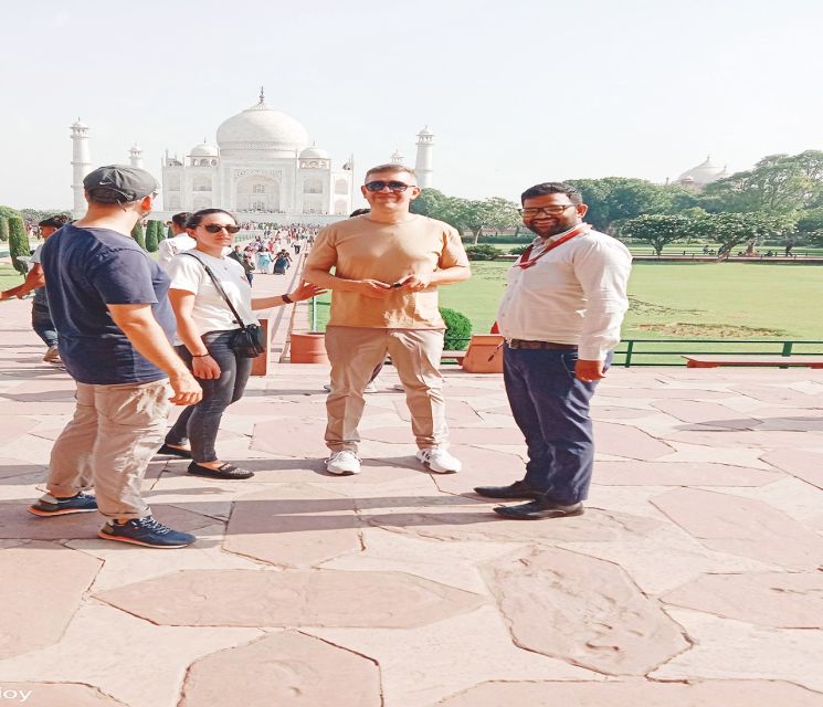 From Delhi: Private Taj Mahal & Agra Tour By SuperFast Train - Gatimaan Express: the fast rail that makes this work