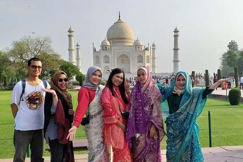 From Delhi: Private Taj Mahal & Agra Tour By SuperFast Train - Itimad-ud-Daulah, the Baby Taj, for close-up marble lovers