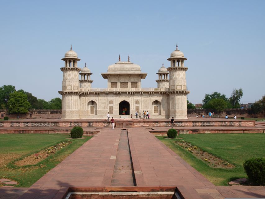 From Delhi: Private Taj Mahal & Agra Tour By SuperFast Train - Who this tour suits best (and who should skip it)