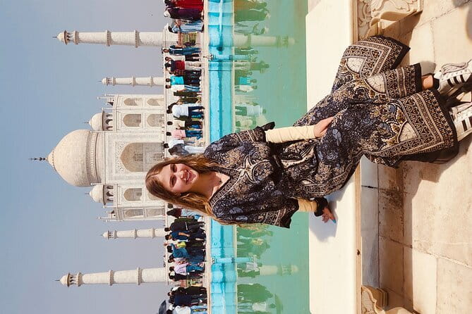From Delhi Private Taj Mahal and Agra Day Trip by Gatimaan Train - Taj Mahal first: what you get from the 3-hour visit