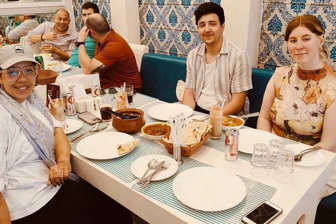 From Delhi Private Taj Mahal and Agra Day Trip by Gatimaan Train - Lunch at DoubleTree by Hilton Agra: buffet break and a real reset