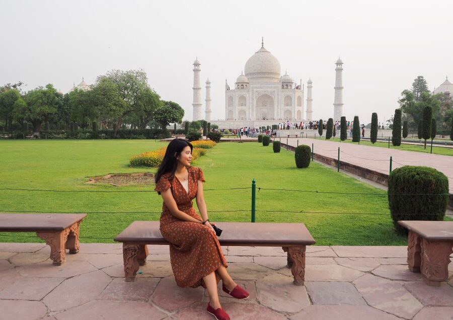From Delhi: Private Taj Mahal and Agra Tour by Express Train - Photo Stops, Artisan Shops, and Keeping Your Day on Track