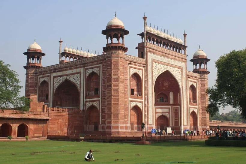 From Delhi: Private Taj Mahal Day Tour By Car and Driver - Who this tour suits best