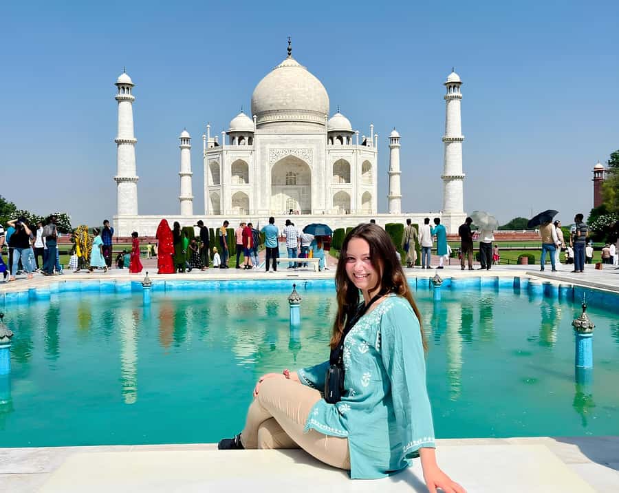 From Delhi: Private Taj Mahal Day Tour with Fast-Track Entry - A sunrise Taj Mahal day trip from Delhi, minus the chaos