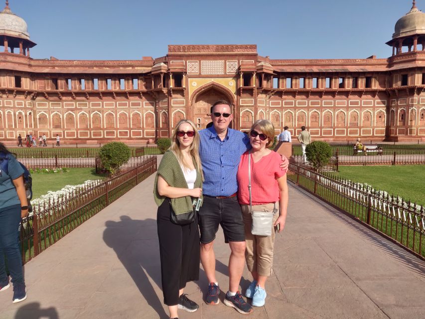 From Delhi: Private Taj Mahal Day Tour with Fast-Track Entry - Craft stops and photo packages: optional extras to watch for