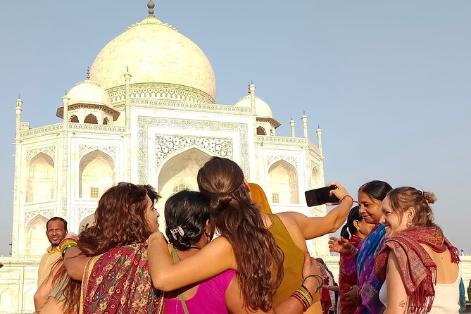 From Delhi: Private Taj Mahal Photoshoot in Indian Ethnic Attire - Taj Mahal photo rules, angles, and what you can capture