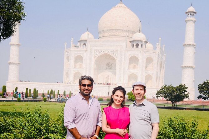 From Delhi: Same Day Taj Mahal Tour By Car - Private AC Car and pickup from Delhi
