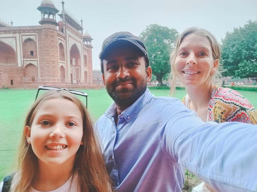 From Delhi: Same Day Taj Mahal Tour with lunch in 5 star - Taj timing options: sunrise vs sunset (and the 3:00 AM reality check)