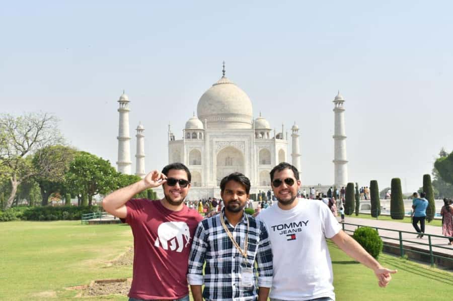 From Delhi: Same Day Taj Mahal Tour with lunch in 5 star - Lunch in a 5-star restaurant, then a smooth return to Delhi